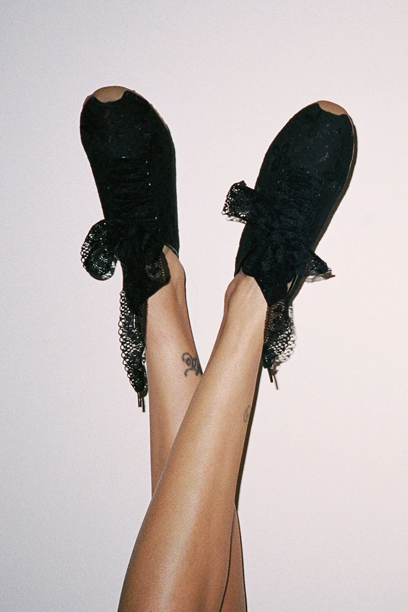 Clearance Jeffrey Campbell WING-LACE Blackcombo